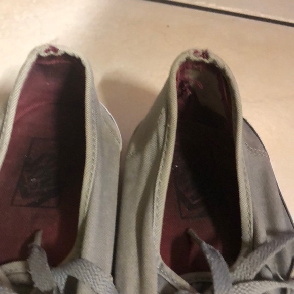 Vans - Picture 2 of 2